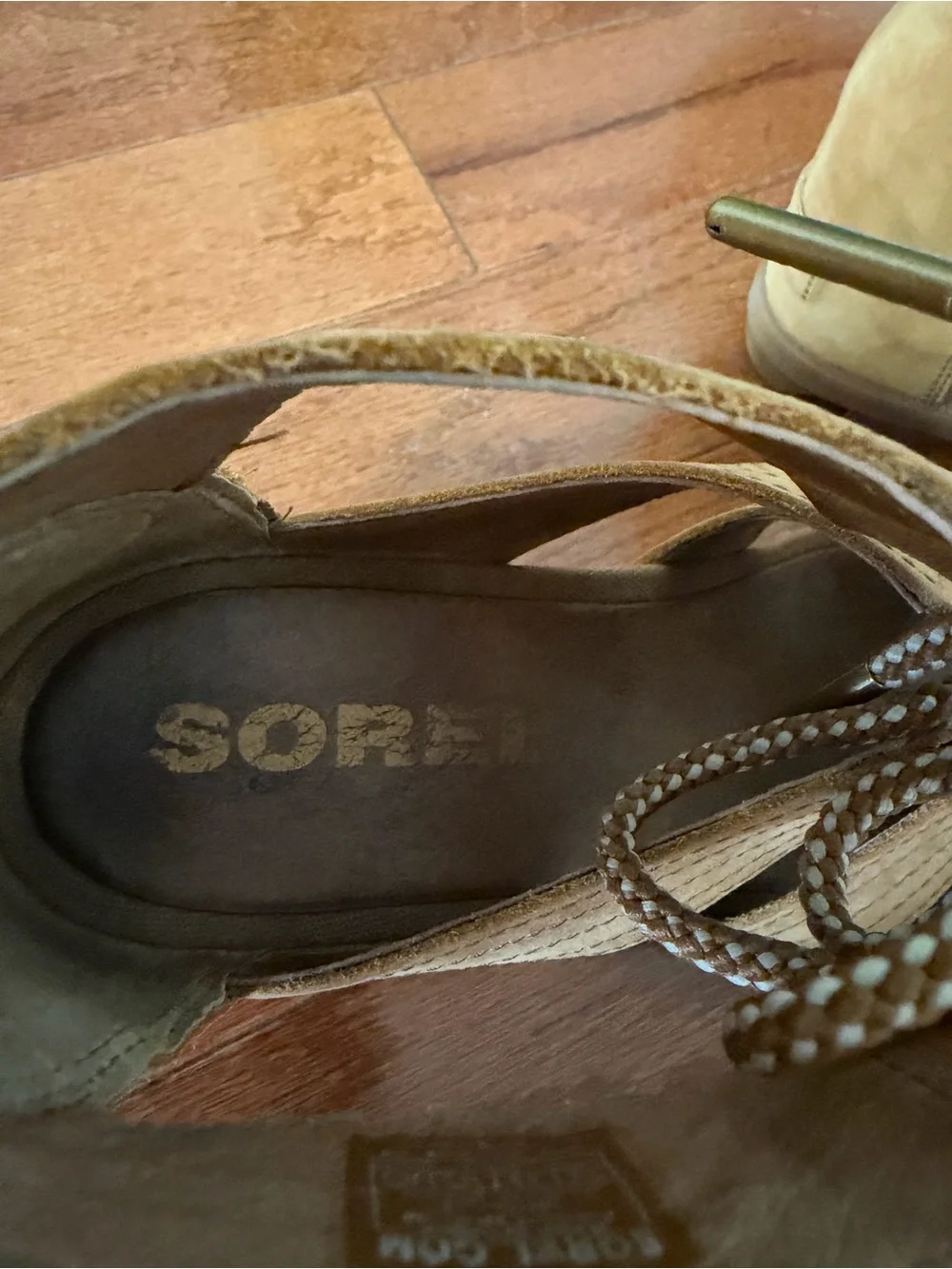 Sorel Women's US 8.5 EU 39.5  Joanie II Camel Tan Leather Lace Up Wedge Sandals